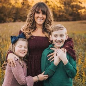 Meet your Posher, Edith